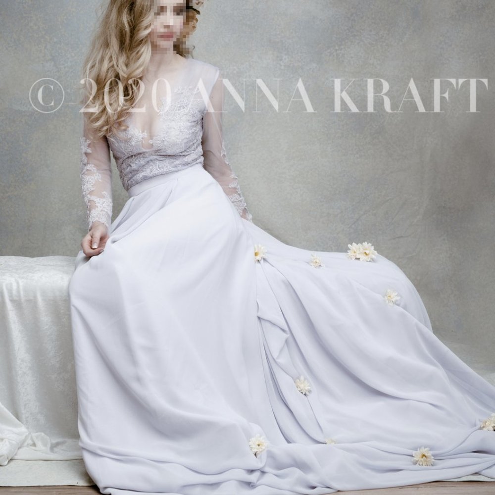 NWOT Custom Lilac 2-Piece Gown Mr. Pretty